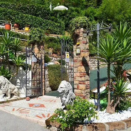 Apartment Building Casa Carlotta Limone - Igs01349-Ayc