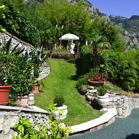 Apartment Building Casa Carlotta Limone - Igs01349-Ayc Apartment *